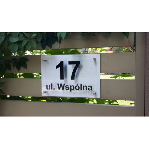Nowoczesna tabliczka z numerem na dom 22x32 cm - TAB_BS-B3